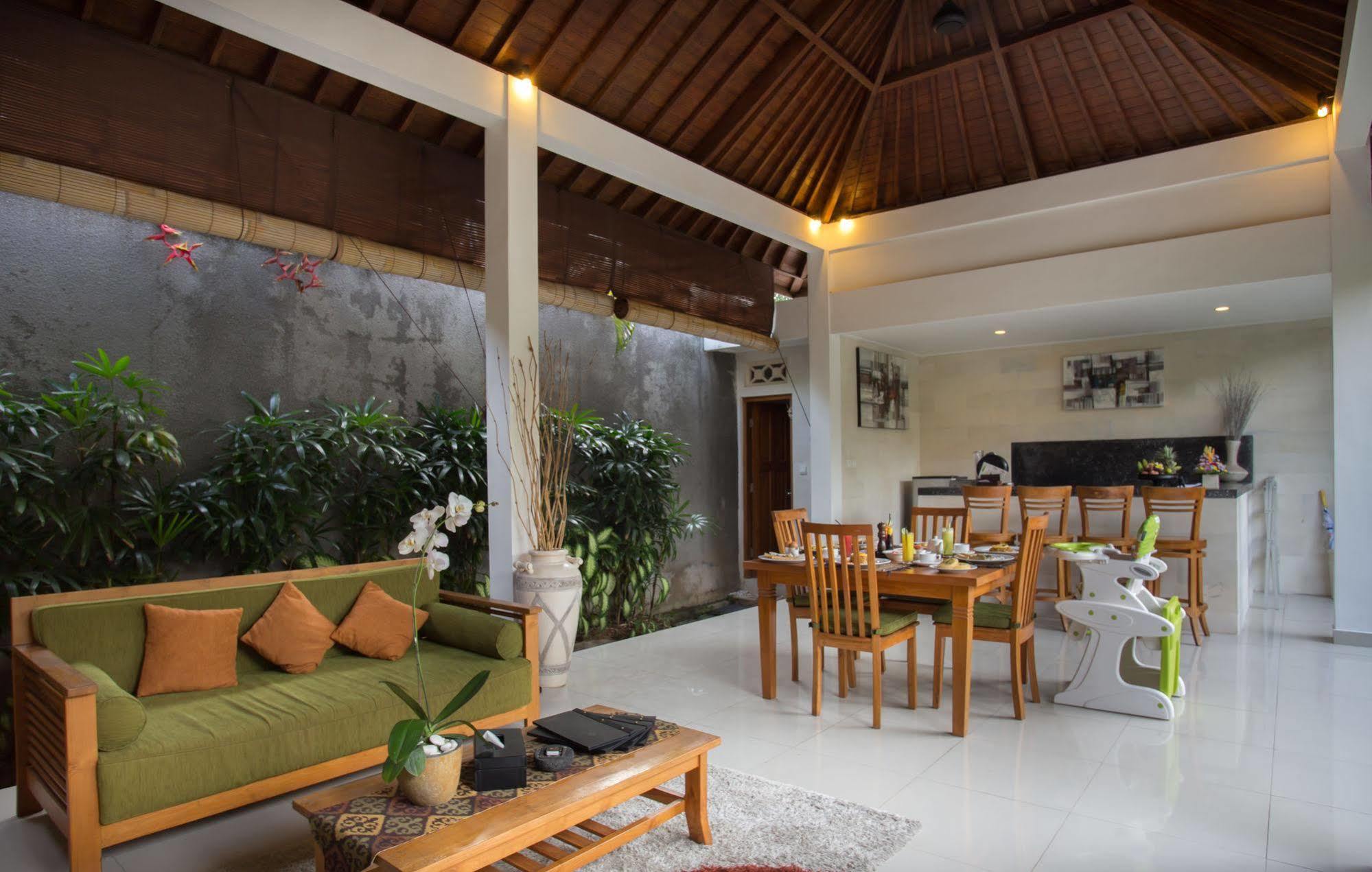 Sandi Agung Villa Seminyak Exterior foto